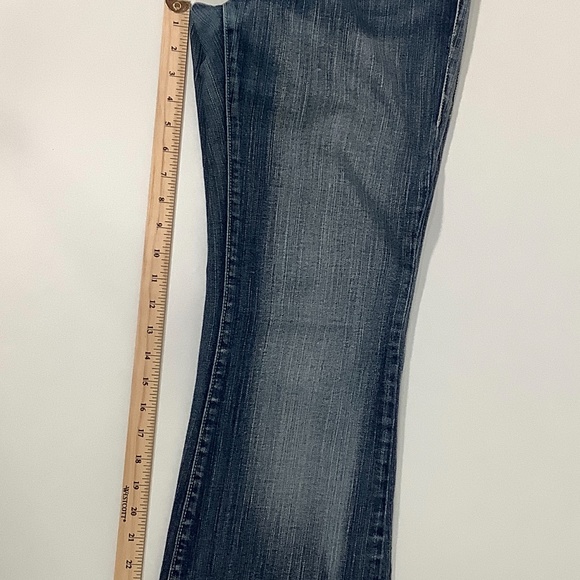 Women's Rock & Republic roth rthawpy w/Rhinestones in Medium Blue Size 30/31 USA - Picture 2 of 3